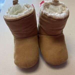 LAURA ASHLEY Tan Baby Boots size 2 Faux Fur Pink Bows 4 Hearts on Back